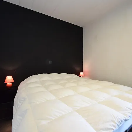 With Pool, Cleaning Included
